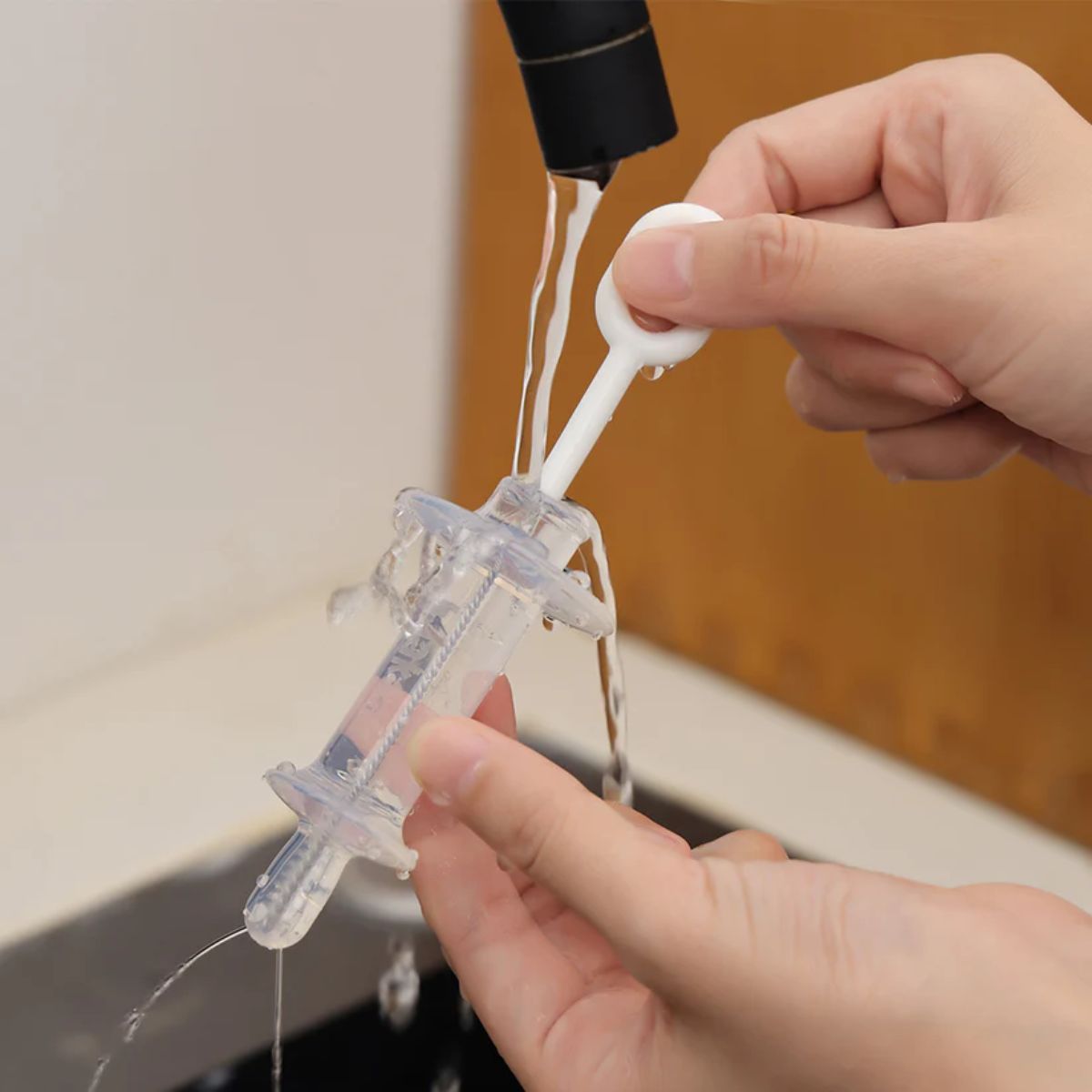 Haakaa - SqueezieDose Silicone Dispenser