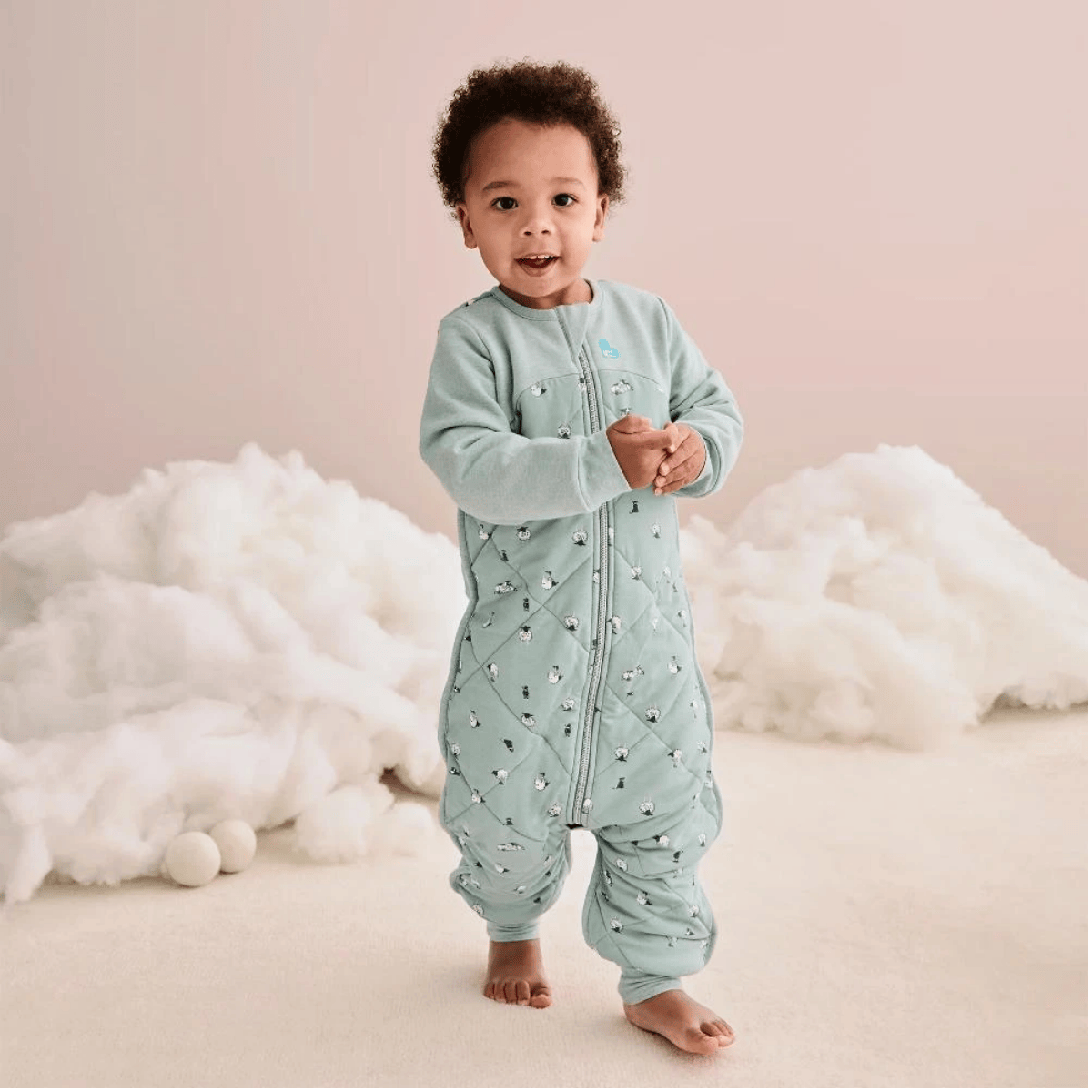 The Premium Love To Dream Sleep Suit™ 2.5 TOG is made with Cotton and Australian Merino Wool. It is an “all-in-one”, versatile sleep solution that eliminates the need for loose blankets in the cot/crib, ensuring a more comfortable sleep, all night long.