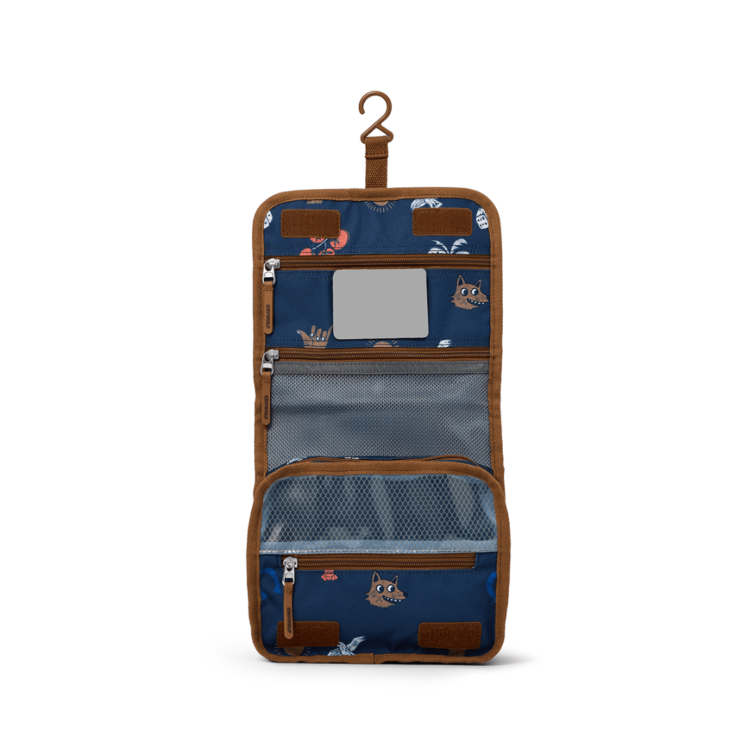 Crywolf - Hanging Toiletry Bag
