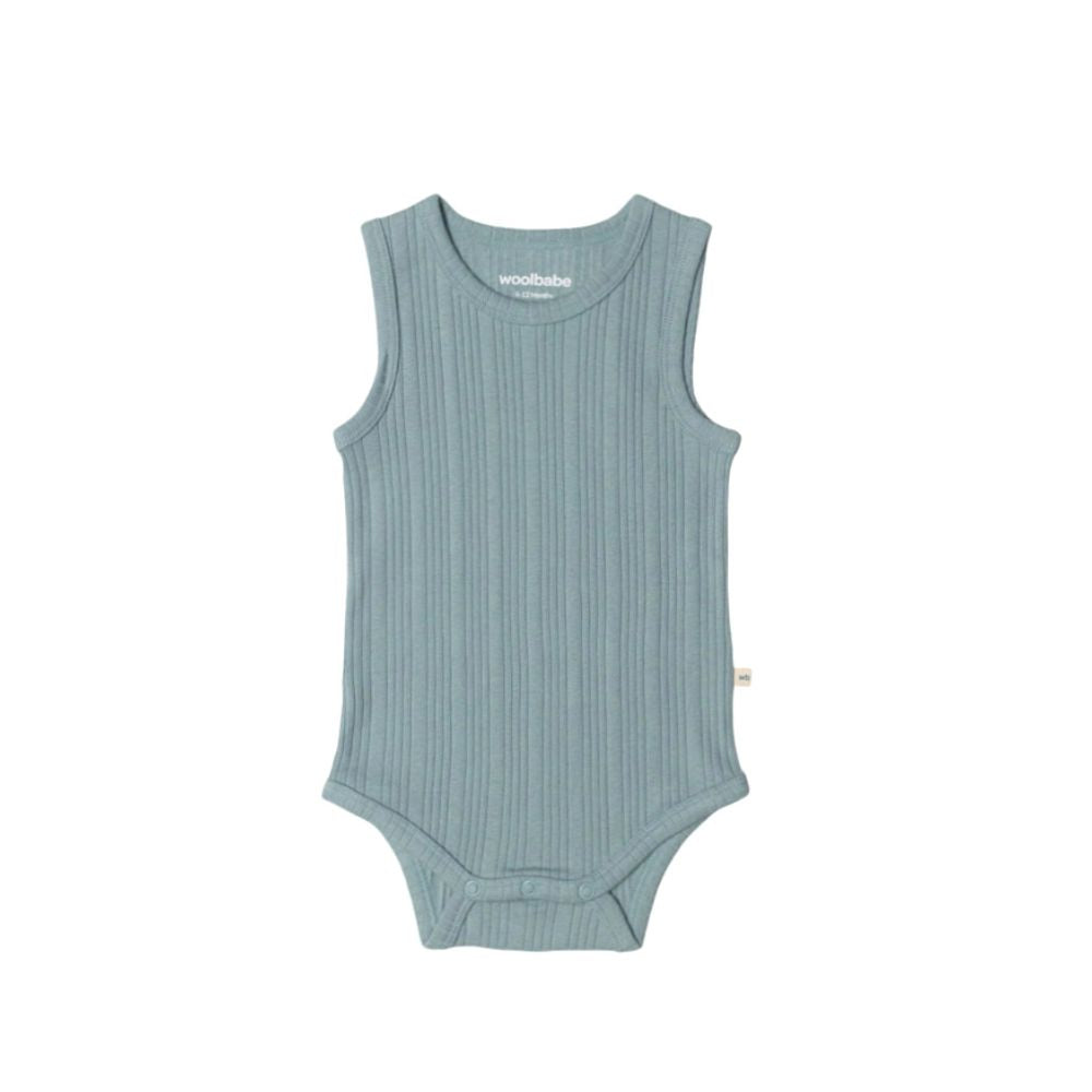 The Woolbabe Tide Marl SingletSuit is made out of organic cotton ad merino and is perfect for all year round use.