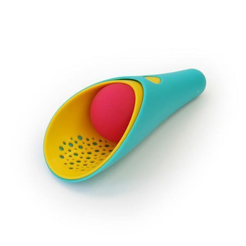 Quut - 3 Piece Cuppi Shovel with Ball